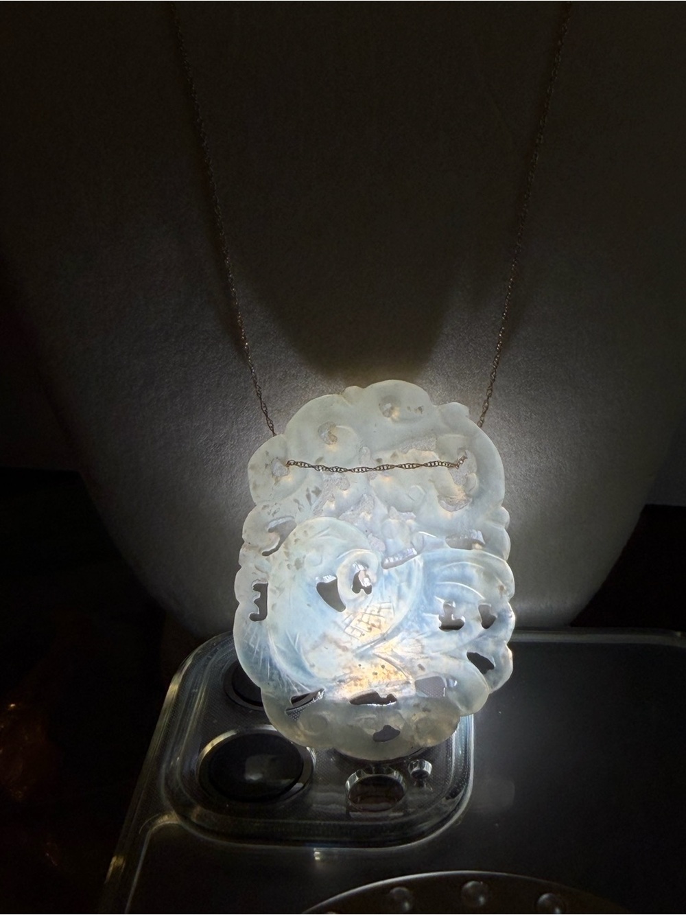 Carved Jade Pendant Necklace - Pale Green